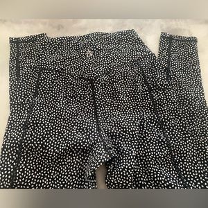 BuffBunny Bossy Leggings Size Small
